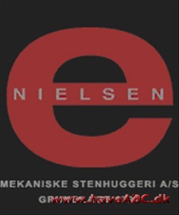 E. Nielsens Mek Stenhuggeri A/S Vi leverer individualiserede naturstensbordflader til køkkener og bad samt fliser til indendørs som udendørs brug.