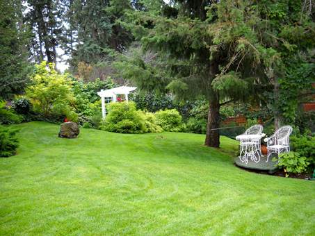 Bob and Claudias garden in Idaho